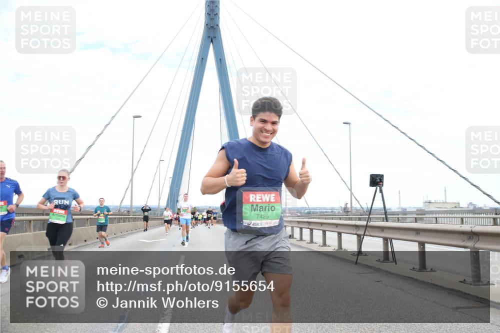 03.10.2025 - Köhlbrandbrückenlauf Jannik Wohlers http://msf.ph/oto/9155654 03.10.2025 15:25:28 Position 1 7425 meine-sportfotos.de