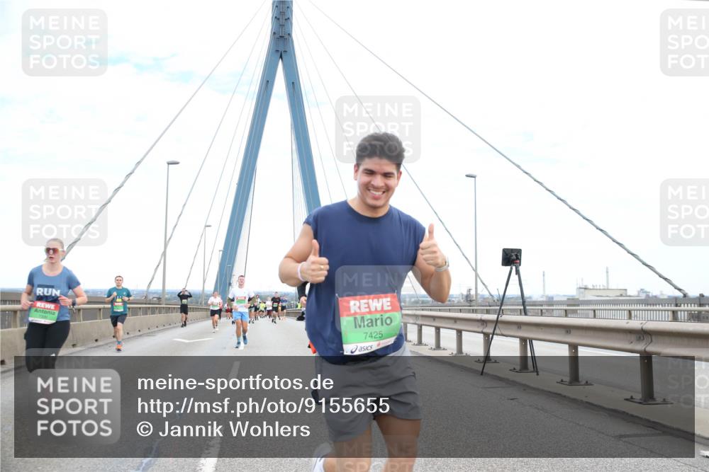 03.10.2025 - Köhlbrandbrückenlauf Jannik Wohlers http://msf.ph/oto/9155655 03.10.2025 15:25:28 Position 1 7425 meine-sportfotos.de