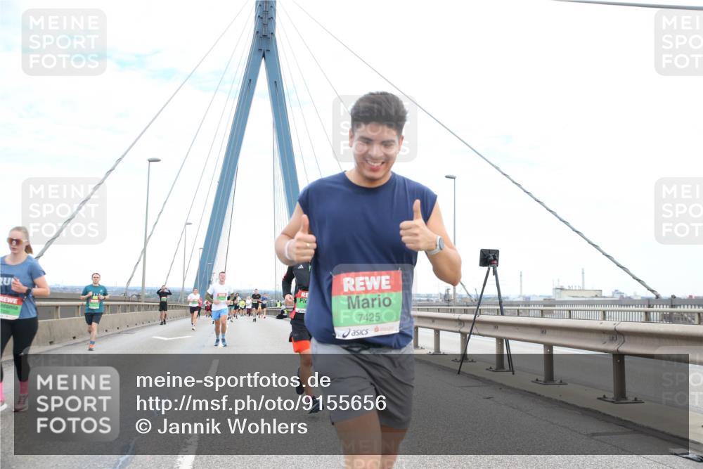 03.10.2025 - Köhlbrandbrückenlauf Jannik Wohlers http://msf.ph/oto/9155656 03.10.2025 15:25:29 Position 1 7425 meine-sportfotos.de