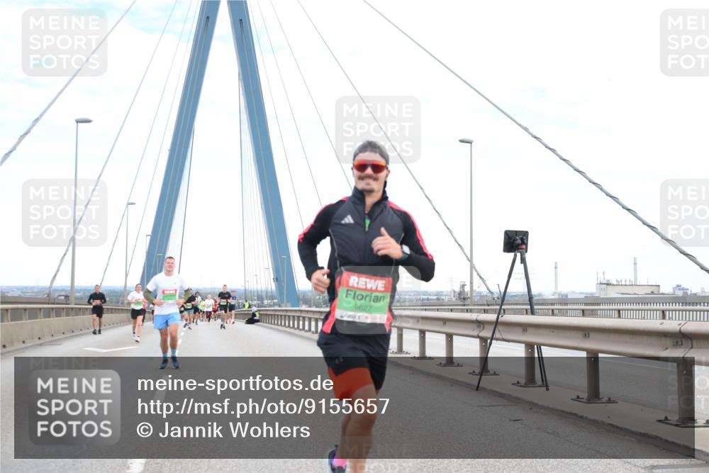 03.10.2025 - Köhlbrandbrückenlauf Jannik Wohlers http://msf.ph/oto/9155657 03.10.2025 15:25:29 Position 1 9627 meine-sportfotos.de