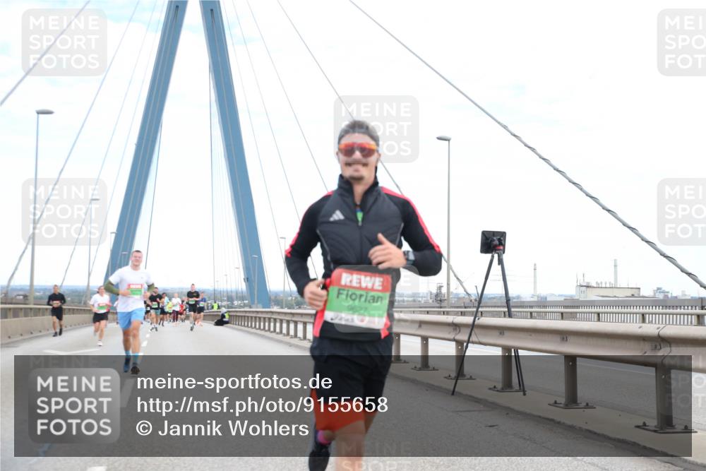 03.10.2025 - Köhlbrandbrückenlauf Jannik Wohlers http://msf.ph/oto/9155658 03.10.2025 15:25:29 Position 1 9627 meine-sportfotos.de