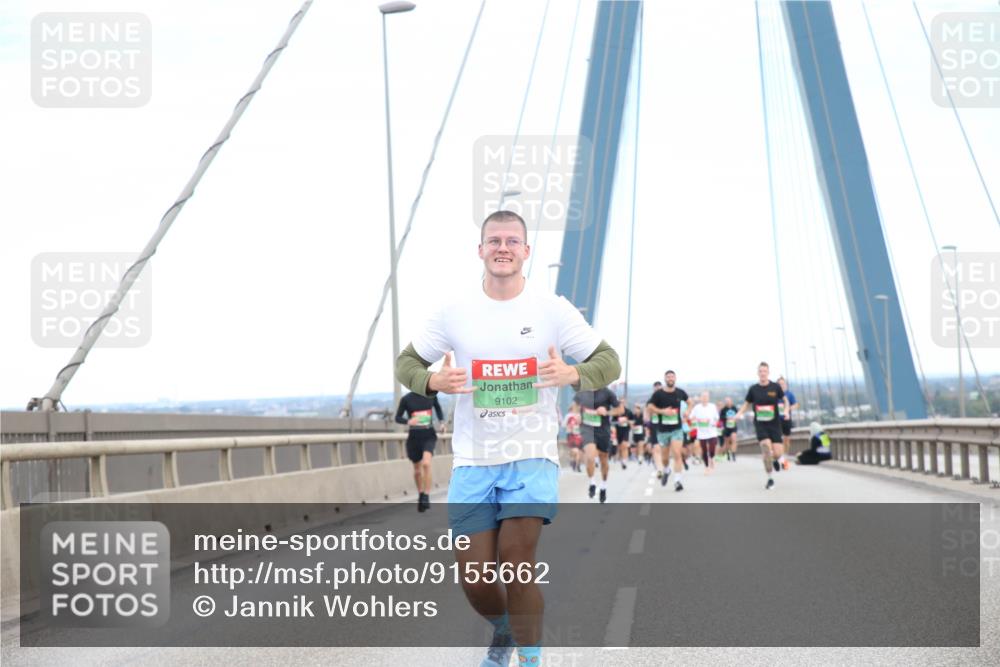 03.10.2025 - Köhlbrandbrückenlauf Jannik Wohlers http://msf.ph/oto/9155662 03.10.2025 15:25:31 Position 1 9102 meine-sportfotos.de