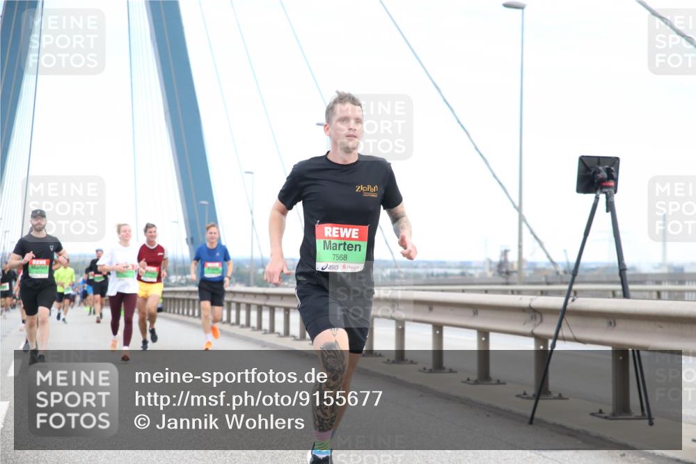 03.10.2025 - Köhlbrandbrückenlauf Jannik Wohlers http://msf.ph/oto/9155677 03.10.2025 15:25:38 Position 1 7568 meine-sportfotos.de