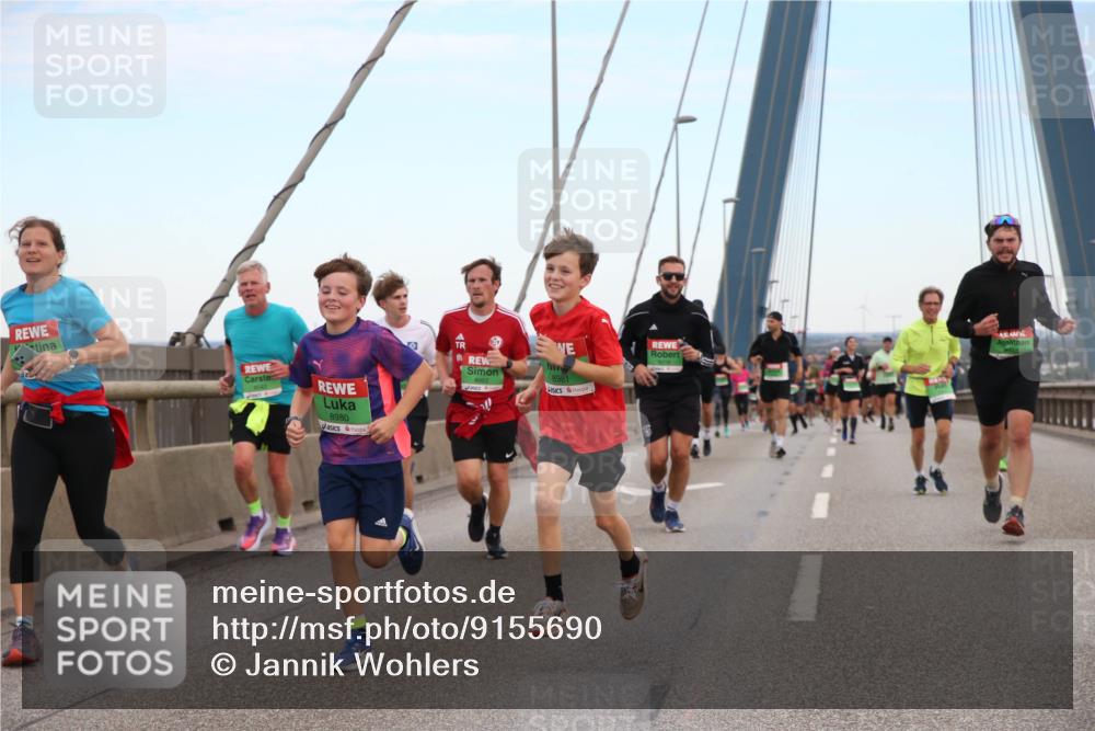 03.10.2025 - Köhlbrandbrückenlauf Jannik Wohlers http://msf.ph/oto/9155690 03.10.2025 15:25:44 Position 1 8980, 8981 meine-sportfotos.de