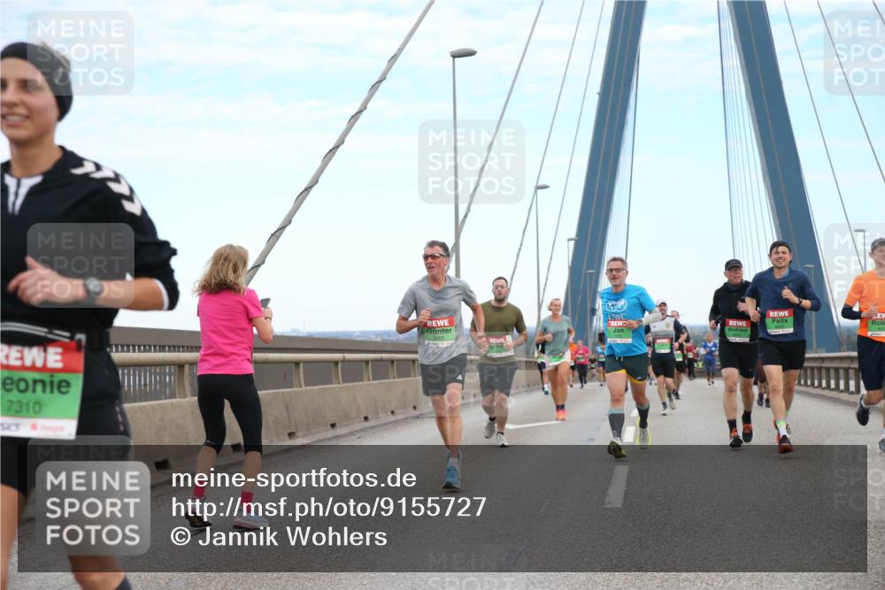 03.10.2025 - Köhlbrandbrückenlauf Jannik Wohlers http://msf.ph/oto/9155727 03.10.2025 15:25:57 Position 1 7310 meine-sportfotos.de