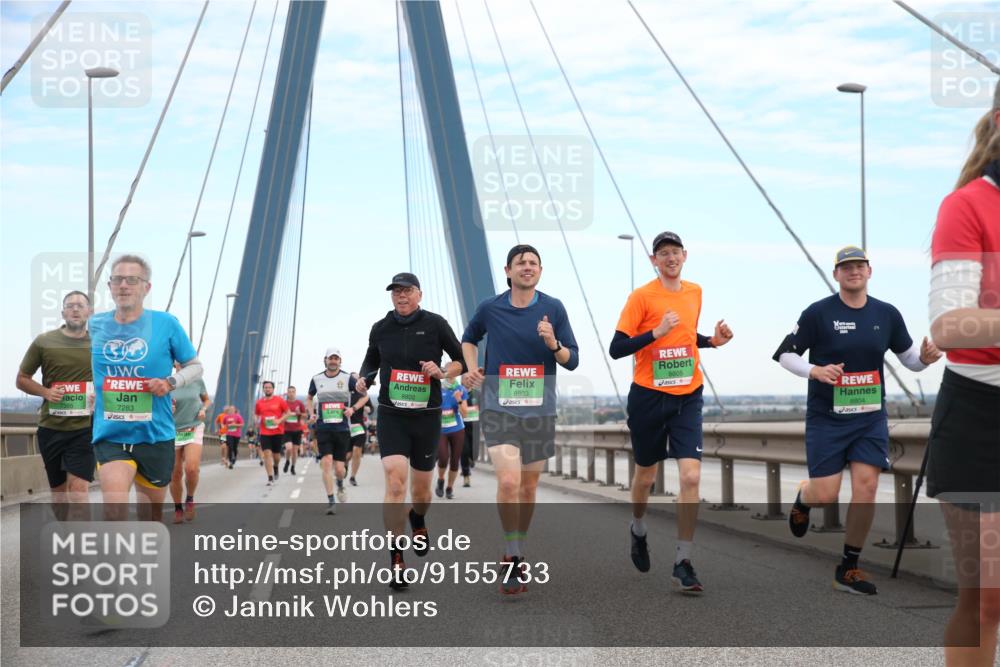 03.10.2025 - Köhlbrandbrückenlauf Jannik Wohlers http://msf.ph/oto/9155733 03.10.2025 15:25:59 Position 1 7283, 17, 8802, 8803, 8805, 8804 meine-sportfotos.de