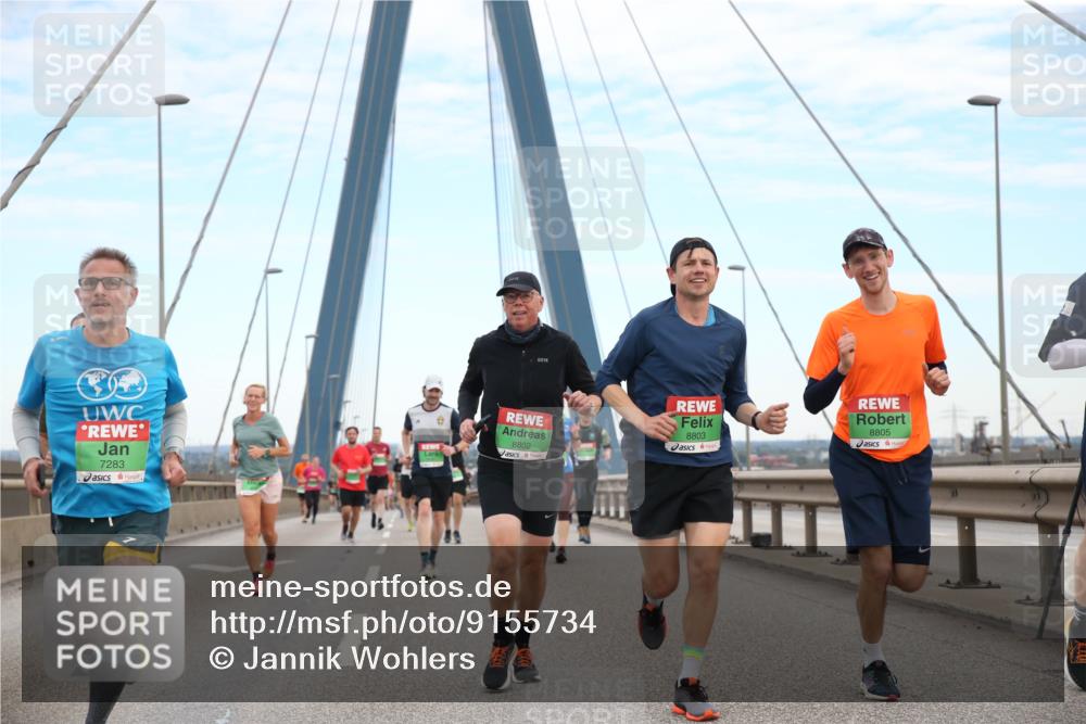03.10.2025 - Köhlbrandbrückenlauf Jannik Wohlers http://msf.ph/oto/9155734 03.10.2025 15:25:59 Position 1 7283, 8802, 8803, 8805 meine-sportfotos.de