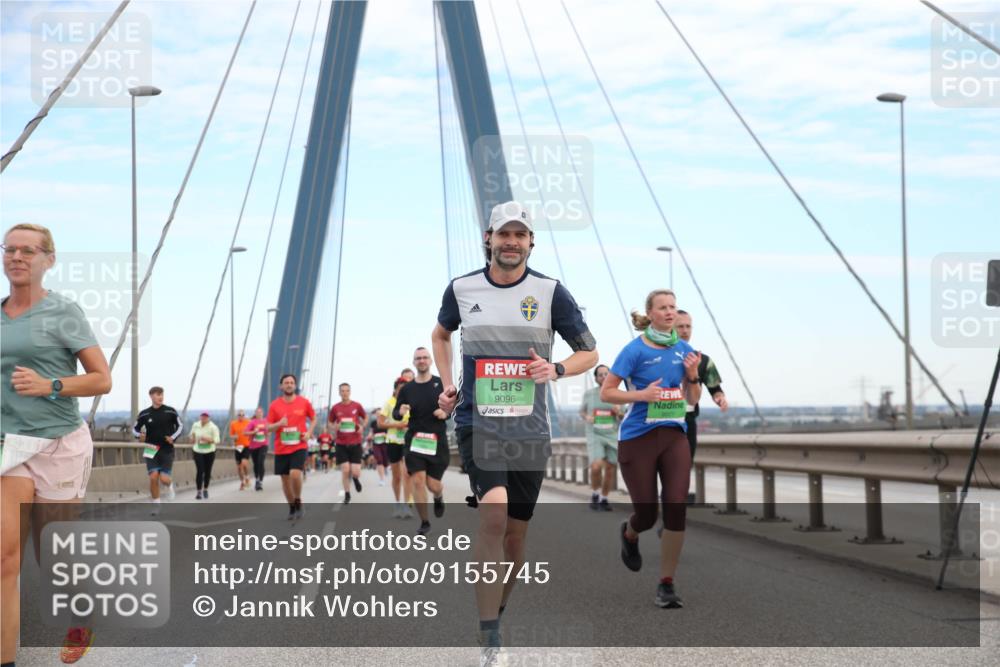03.10.2025 - Köhlbrandbrückenlauf Jannik Wohlers http://msf.ph/oto/9155745 03.10.2025 15:26:02 Position 1 9096 meine-sportfotos.de