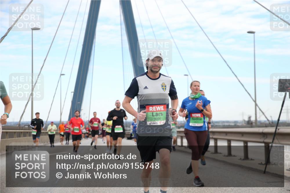 03.10.2025 - Köhlbrandbrückenlauf Jannik Wohlers http://msf.ph/oto/9155748 03.10.2025 15:26:02 Position 1 9096 meine-sportfotos.de