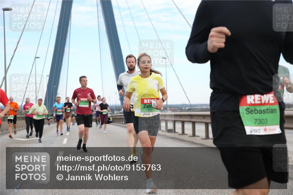 03.10.2025 - Köhlbrandbrückenlauf Jannik Wohlers http://msf.ph/oto/9155763 03.10.2025 15:26:06 Position 1 7217, 7303 meine-sportfotos.de