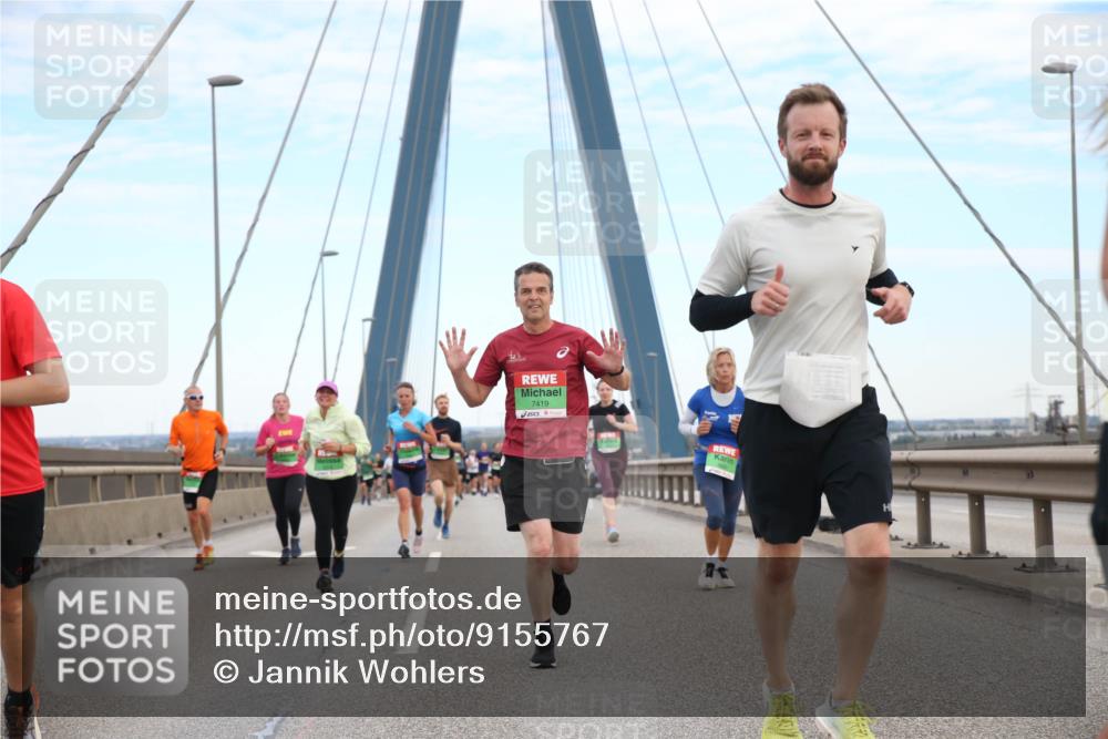 03.10.2025 - Köhlbrandbrückenlauf Jannik Wohlers http://msf.ph/oto/9155767 03.10.2025 15:26:07 Position 1 7419 meine-sportfotos.de