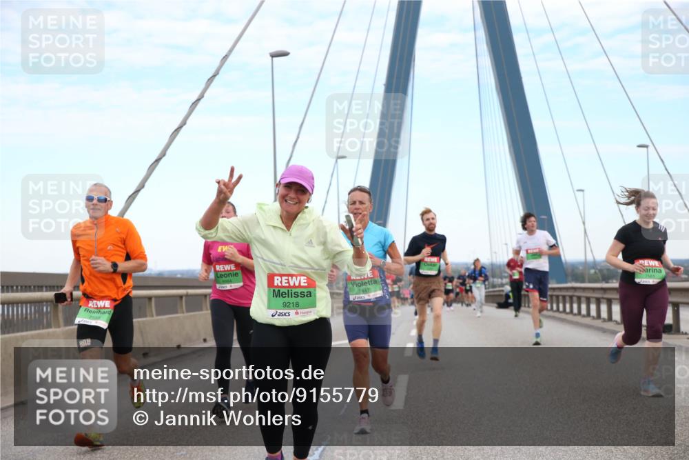 03.10.2025 - Köhlbrandbrückenlauf Jannik Wohlers http://msf.ph/oto/9155779 03.10.2025 15:26:10 Position 1 9218, 7447, 7161 meine-sportfotos.de