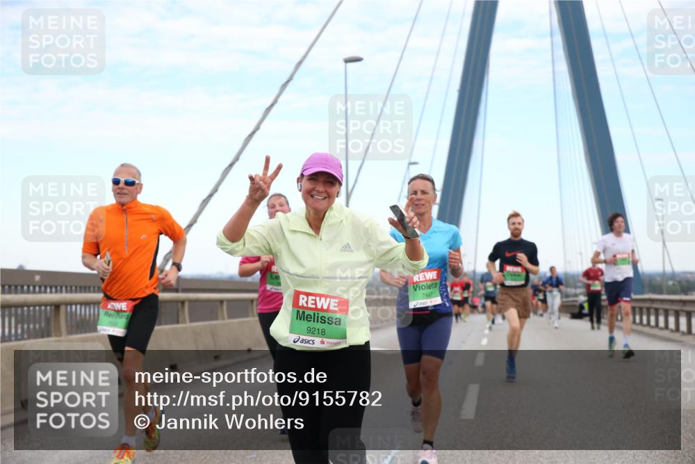 03.10.2025 - Köhlbrandbrückenlauf Jannik Wohlers http://msf.ph/oto/9155782 03.10.2025 15:26:10 Position 1 7558, 9218, 7447 meine-sportfotos.de