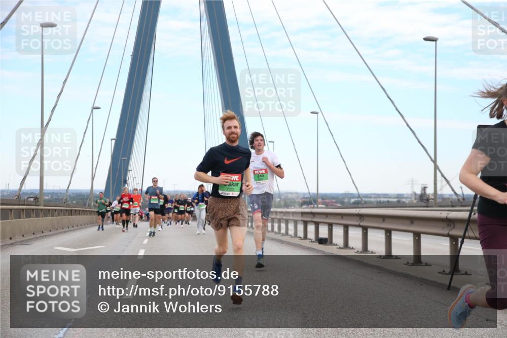 03.10.2025 - Köhlbrandbrückenlauf Jannik Wohlers http://msf.ph/oto/9155788 03.10.2025 15:26:11 Position 1 7222 meine-sportfotos.de