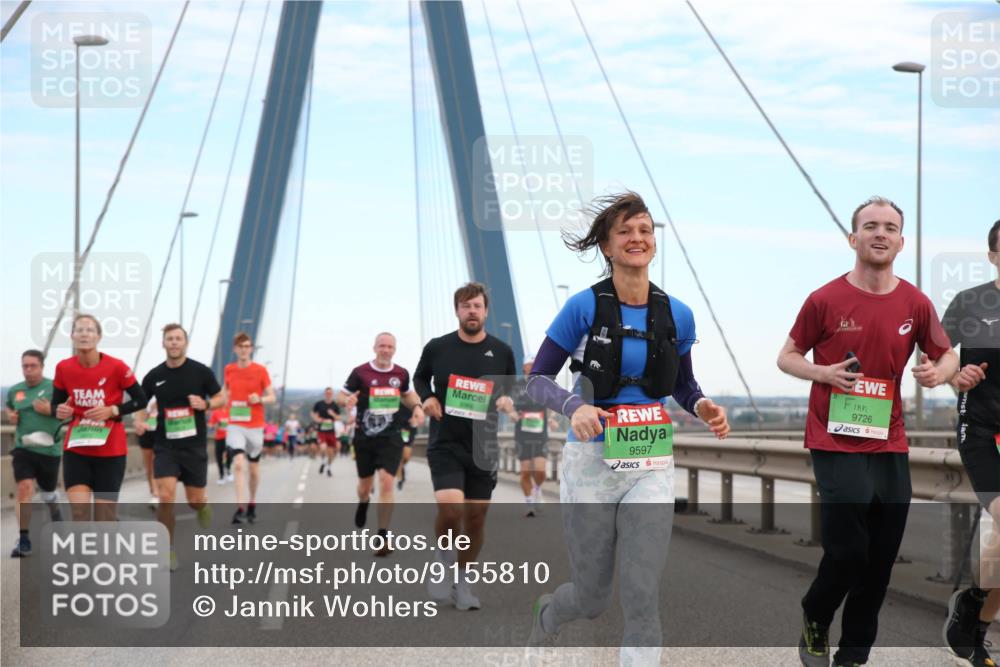 03.10.2025 - Köhlbrandbrückenlauf Jannik Wohlers http://msf.ph/oto/9155810 03.10.2025 15:26:19 Position 1 4, 9597, 9726 meine-sportfotos.de
