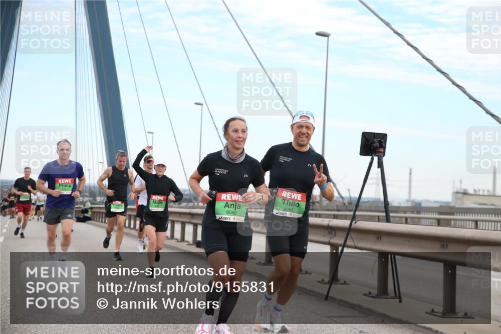 03.10.2025 - Köhlbrandbrückenlauf Jannik Wohlers http://msf.ph/oto/9155831 03.10.2025 15:26:23 Position 1 9060, 9061, 7314 meine-sportfotos.de