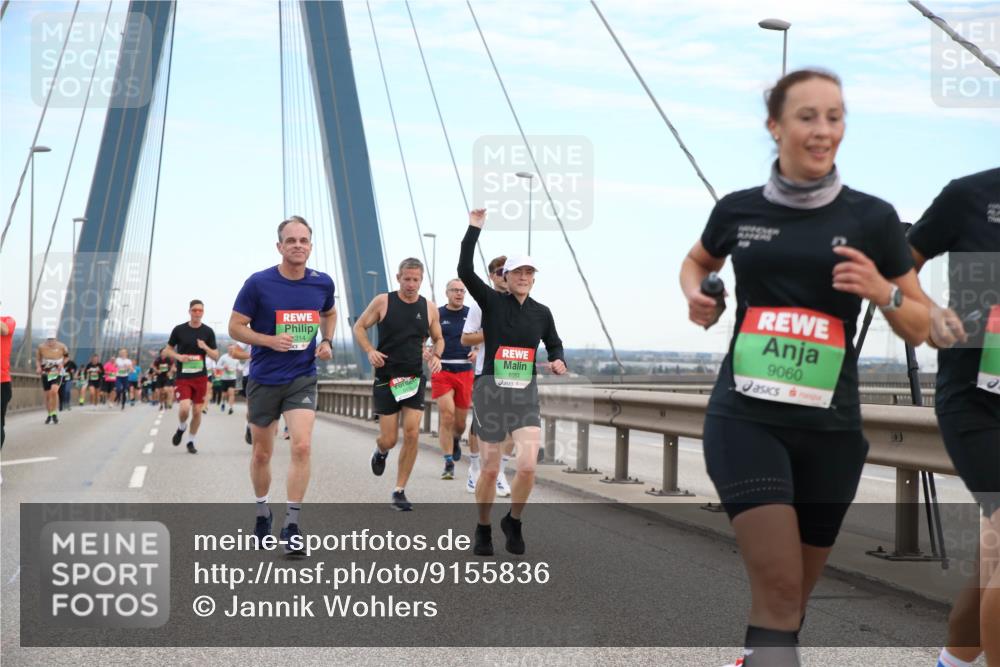 03.10.2025 - Köhlbrandbrückenlauf Jannik Wohlers http://msf.ph/oto/9155836 03.10.2025 15:26:24 Position 1 343, 314, 9060, 8064 meine-sportfotos.de