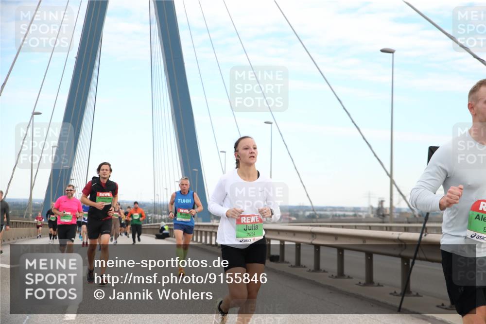 03.10.2025 - Köhlbrandbrückenlauf Jannik Wohlers http://msf.ph/oto/9155846 03.10.2025 15:26:36 Position 1 7534 meine-sportfotos.de