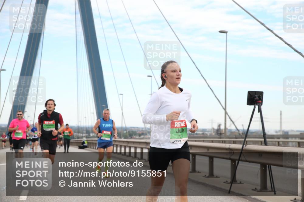 03.10.2025 - Köhlbrandbrückenlauf Jannik Wohlers http://msf.ph/oto/9155851 03.10.2025 15:26:36 Position 1 7534 meine-sportfotos.de