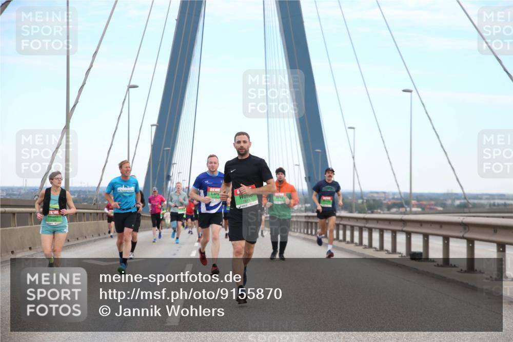 03.10.2025 - Köhlbrandbrückenlauf Jannik Wohlers http://msf.ph/oto/9155870 03.10.2025 15:26:41 Position 1 24, 7811 meine-sportfotos.de