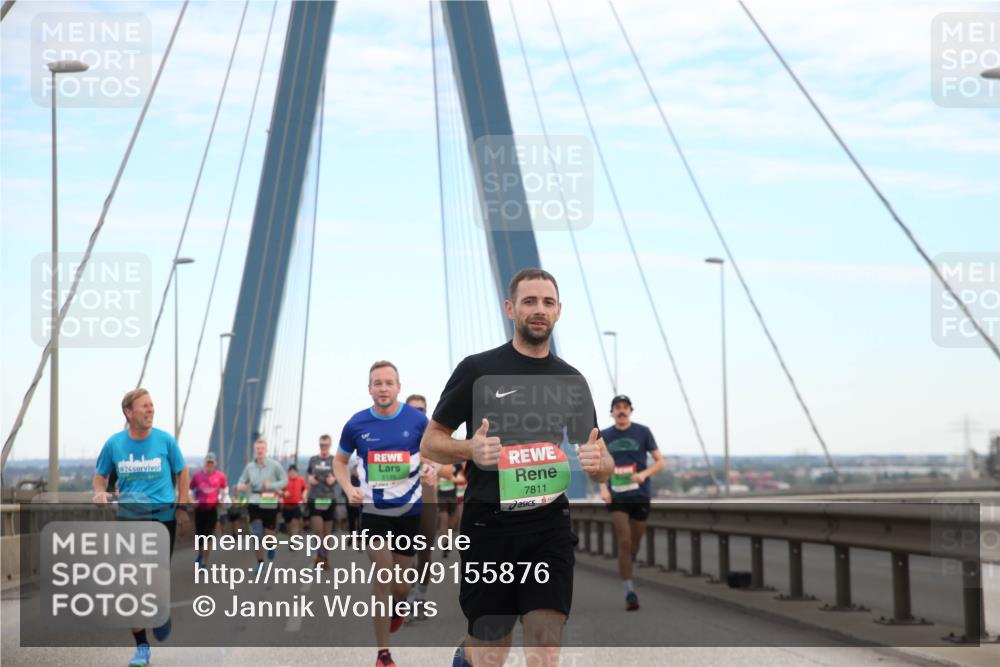 03.10.2025 - Köhlbrandbrückenlauf Jannik Wohlers http://msf.ph/oto/9155876 03.10.2025 15:26:42 Position 1 24, 8199, 7811 meine-sportfotos.de