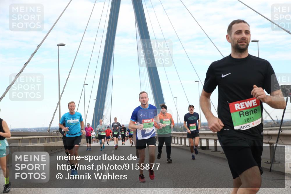 03.10.2025 - Köhlbrandbrückenlauf Jannik Wohlers http://msf.ph/oto/9155877 03.10.2025 15:26:43 Position 1 24, 8199, 7811 meine-sportfotos.de