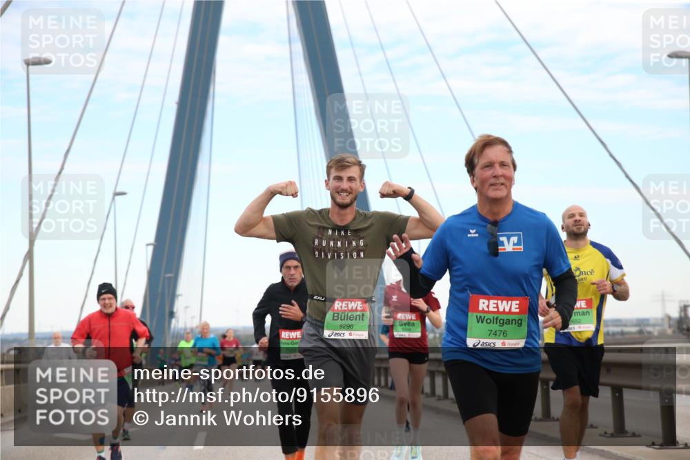 03.10.2025 - Köhlbrandbrückenlauf Jannik Wohlers http://msf.ph/oto/9155896 03.10.2025 15:26:52 Position 1 9296, 7559, 7476, 9652 meine-sportfotos.de