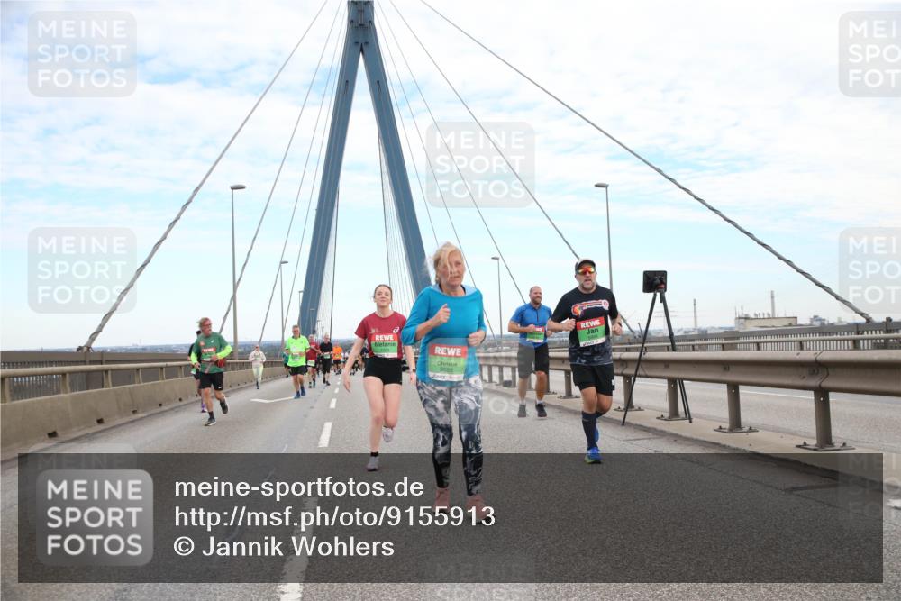 03.10.2025 - Köhlbrandbrückenlauf Jannik Wohlers http://msf.ph/oto/9155913 03.10.2025 15:27:00 Position 1 9688 meine-sportfotos.de