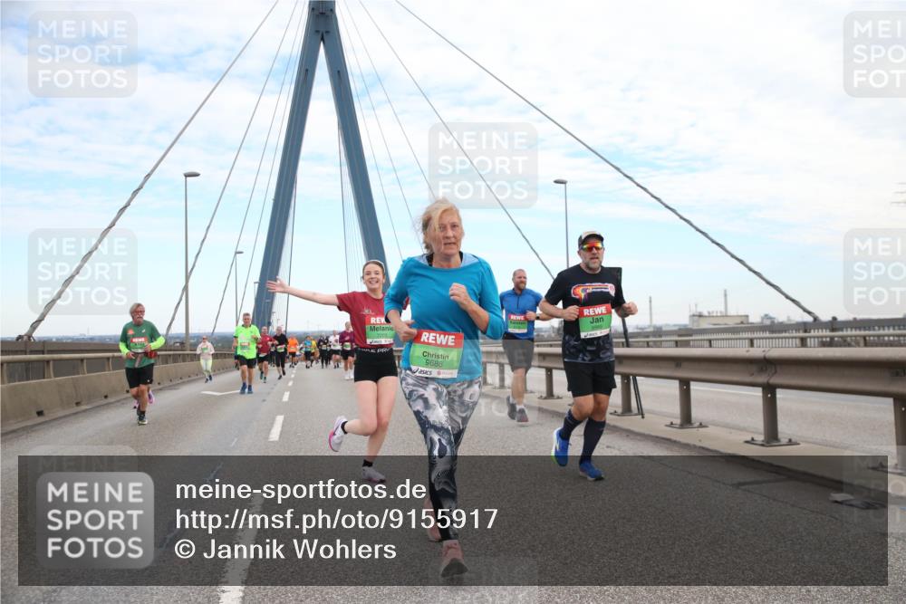 03.10.2025 - Köhlbrandbrückenlauf Jannik Wohlers http://msf.ph/oto/9155917 03.10.2025 15:27:00 Position 1 9688 meine-sportfotos.de