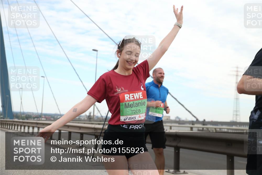 03.10.2025 - Köhlbrandbrückenlauf Jannik Wohlers http://msf.ph/oto/9155923 03.10.2025 15:27:01 Position 1 7203, 8118 meine-sportfotos.de