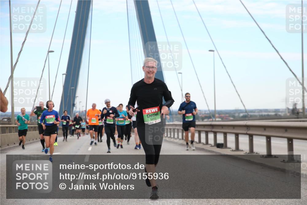 03.10.2025 - Köhlbrandbrückenlauf Jannik Wohlers http://msf.ph/oto/9155936 03.10.2025 15:27:06 Position 1 9482 meine-sportfotos.de
