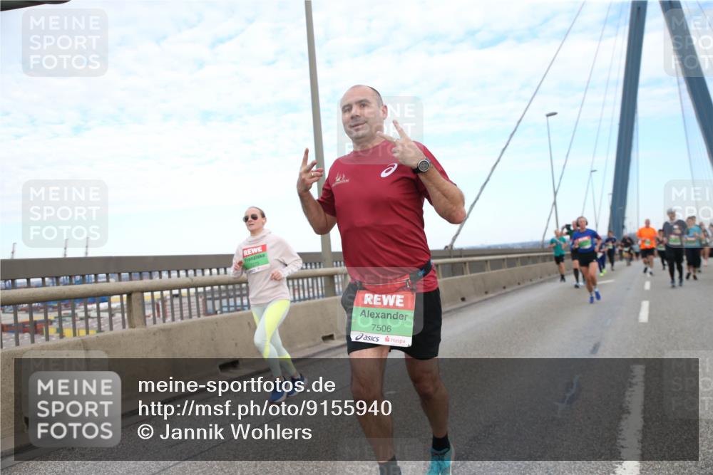 03.10.2025 - Köhlbrandbrückenlauf Jannik Wohlers http://msf.ph/oto/9155940 03.10.2025 15:27:08 Position 1 7506 meine-sportfotos.de