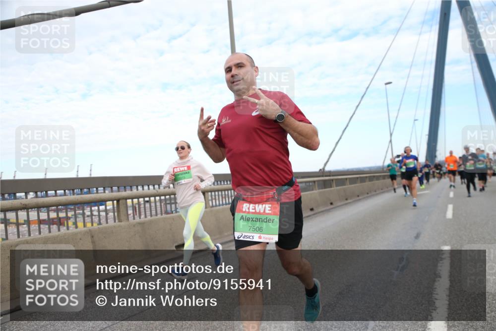 03.10.2025 - Köhlbrandbrückenlauf Jannik Wohlers http://msf.ph/oto/9155941 03.10.2025 15:27:08 Position 1 7273, 7506 meine-sportfotos.de
