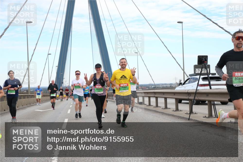 03.10.2025 - Köhlbrandbrückenlauf Jannik Wohlers http://msf.ph/oto/9155955 03.10.2025 15:27:14 Position 1 7903, 0, 20, 7006 meine-sportfotos.de