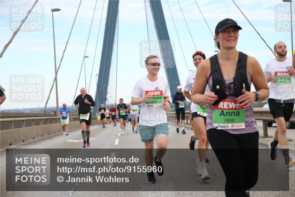 03.10.2025 - Köhlbrandbrückenlauf Jannik Wohlers http://msf.ph/oto/9155960 03.10.2025 15:27:16 Position 1 8005, 8110, 7638, 8539 meine-sportfotos.de