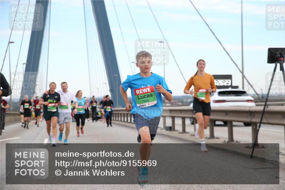 03.10.2025 - Köhlbrandbrückenlauf Jannik Wohlers http://msf.ph/oto/9155969 03.10.2025 15:27:18 Position 1 7609, 2623 meine-sportfotos.de
