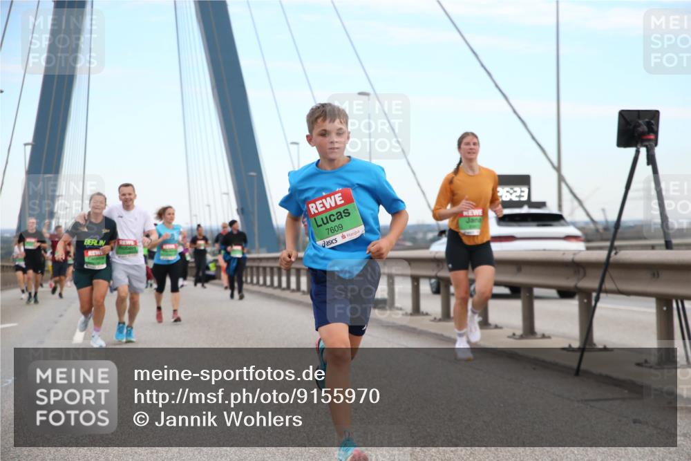 03.10.2025 - Köhlbrandbrückenlauf Jannik Wohlers http://msf.ph/oto/9155970 03.10.2025 15:27:18 Position 1 7609, 623 meine-sportfotos.de