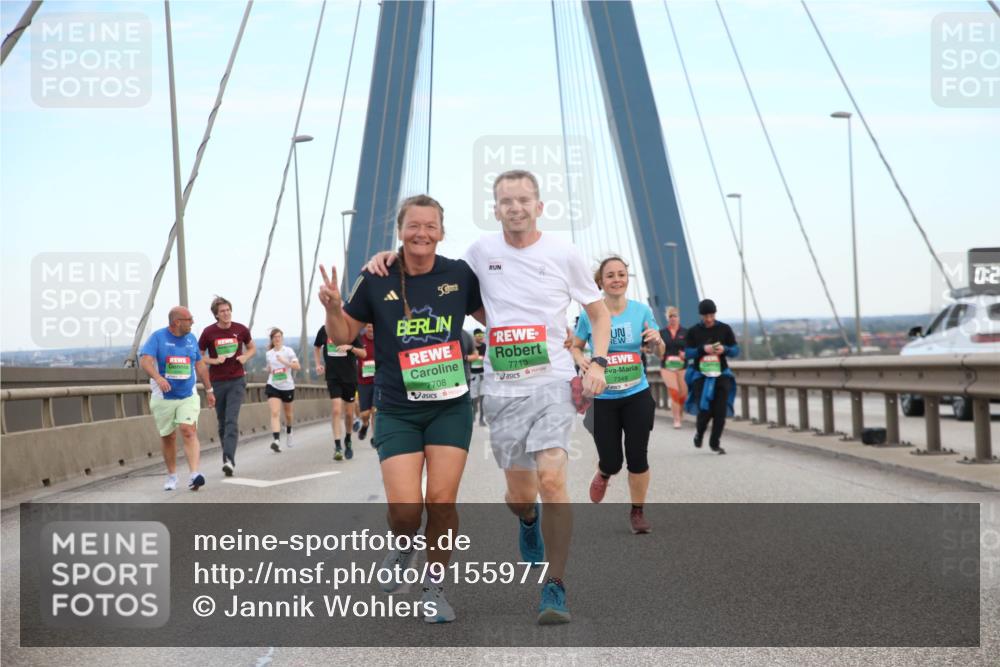 03.10.2025 - Köhlbrandbrückenlauf Jannik Wohlers http://msf.ph/oto/9155977 03.10.2025 15:27:20 Position 1 02, 7708, 7713, 7349 meine-sportfotos.de