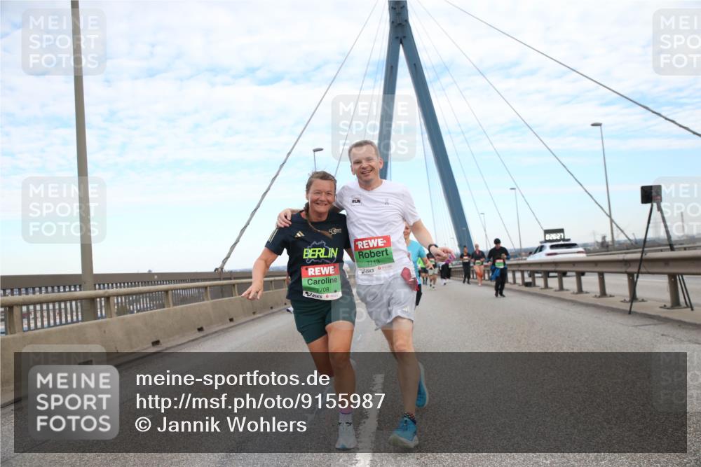 03.10.2025 - Köhlbrandbrückenlauf Jannik Wohlers http://msf.ph/oto/9155987 03.10.2025 15:27:22 Position 1 7708, 7713, 02621 meine-sportfotos.de