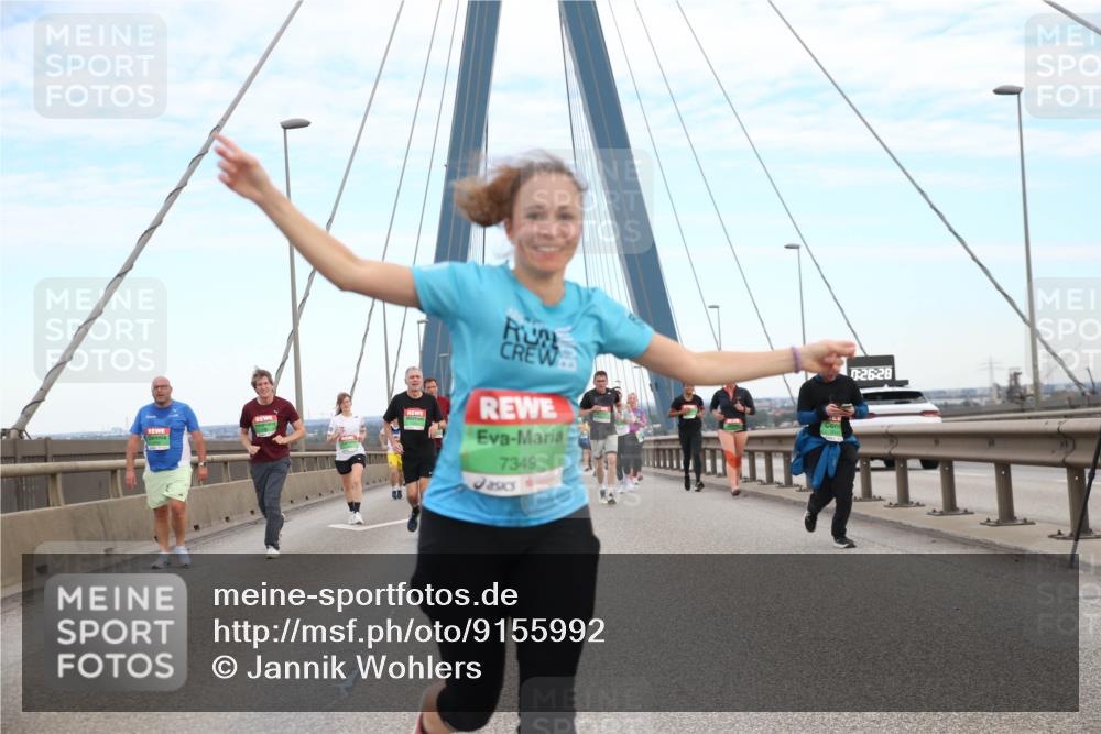 03.10.2025 - Köhlbrandbrückenlauf Jannik Wohlers http://msf.ph/oto/9155992 03.10.2025 15:27:23 Position 1 7349, 0, 26, 28 meine-sportfotos.de