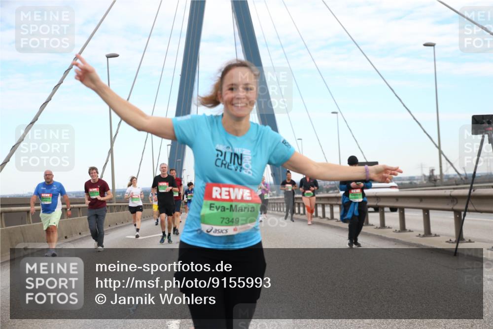 03.10.2025 - Köhlbrandbrückenlauf Jannik Wohlers http://msf.ph/oto/9155993 03.10.2025 15:27:23 Position 1 7349 meine-sportfotos.de