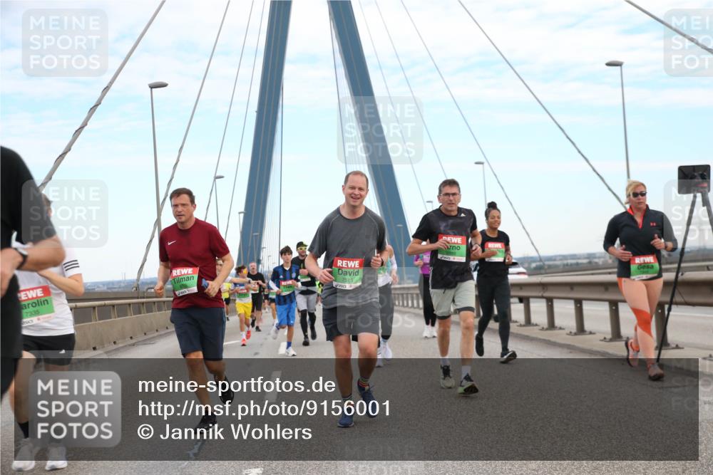 03.10.2025 - Köhlbrandbrückenlauf Jannik Wohlers http://msf.ph/oto/9156001 03.10.2025 15:27:27 Position 1 7335, 7515 meine-sportfotos.de