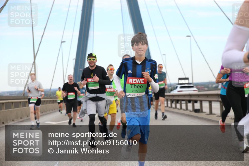 03.10.2025 - Köhlbrandbrückenlauf Jannik Wohlers http://msf.ph/oto/9156010 03.10.2025 15:27:30 Position 1 8153 meine-sportfotos.de