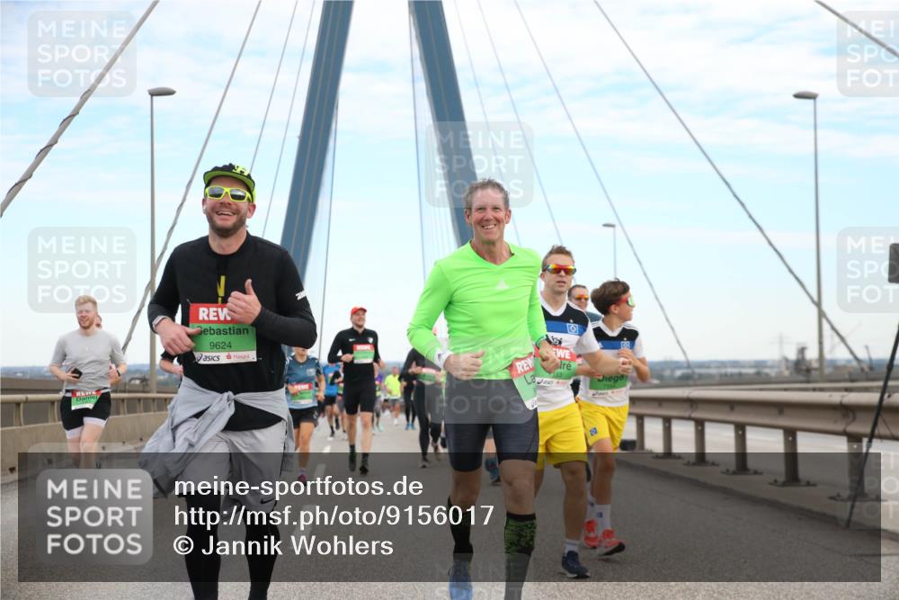 03.10.2025 - Köhlbrandbrückenlauf Jannik Wohlers http://msf.ph/oto/9156017 03.10.2025 15:27:31 Position 1 9624 meine-sportfotos.de