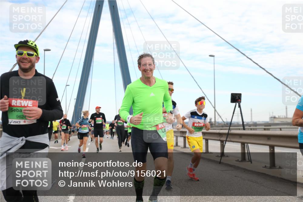 03.10.2025 - Köhlbrandbrückenlauf Jannik Wohlers http://msf.ph/oto/9156021 03.10.2025 15:27:32 Position 1 9624 meine-sportfotos.de