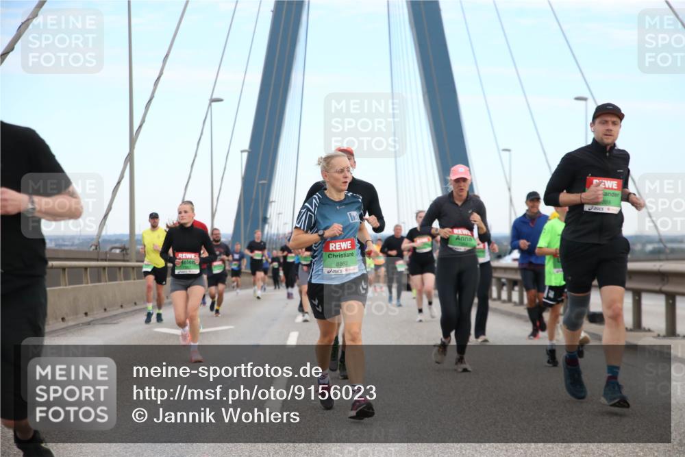 03.10.2025 - Köhlbrandbrückenlauf Jannik Wohlers http://msf.ph/oto/9156023 03.10.2025 15:27:33 Position 1 8862, 388 meine-sportfotos.de