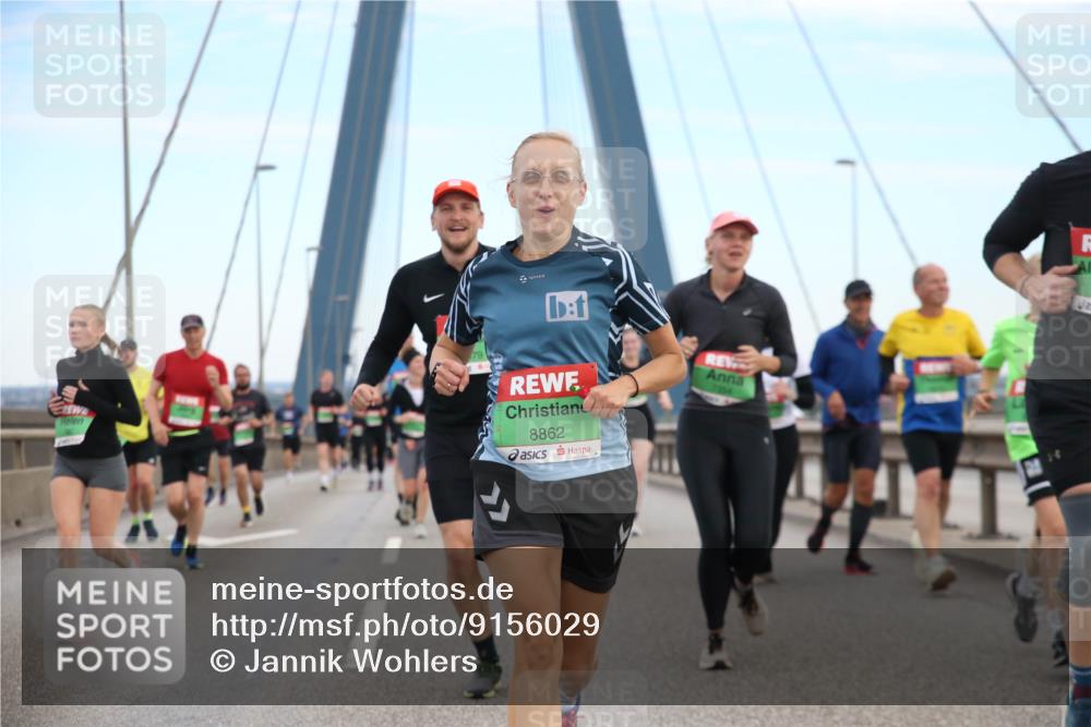 03.10.2025 - Köhlbrandbrückenlauf Jannik Wohlers http://msf.ph/oto/9156029 03.10.2025 15:27:34 Position 1 8862 meine-sportfotos.de