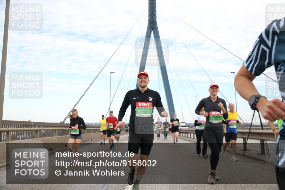 03.10.2025 - Köhlbrandbrückenlauf Jannik Wohlers http://msf.ph/oto/9156032 03.10.2025 15:27:35 Position 1 7379 meine-sportfotos.de