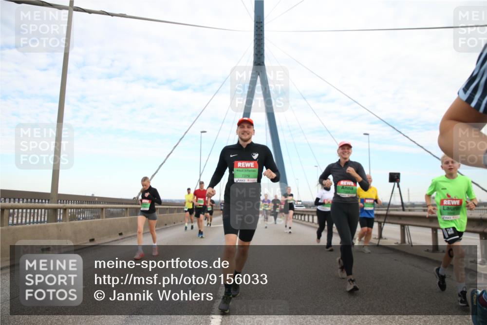 03.10.2025 - Köhlbrandbrückenlauf Jannik Wohlers http://msf.ph/oto/9156033 03.10.2025 15:27:35 Position 1 7379 meine-sportfotos.de