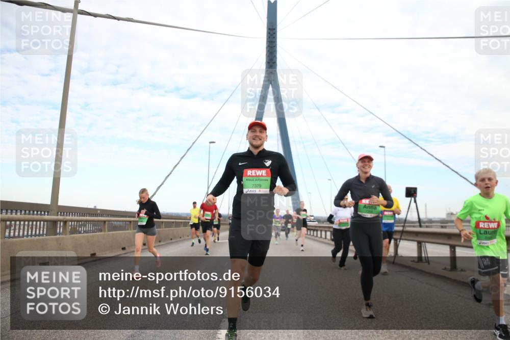 03.10.2025 - Köhlbrandbrückenlauf Jannik Wohlers http://msf.ph/oto/9156034 03.10.2025 15:27:36 Position 1 7379, 200 meine-sportfotos.de